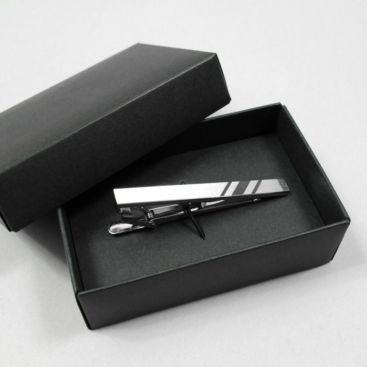 ビジネスから結婚式までメンズ小物 PIN-C-002-SILVER