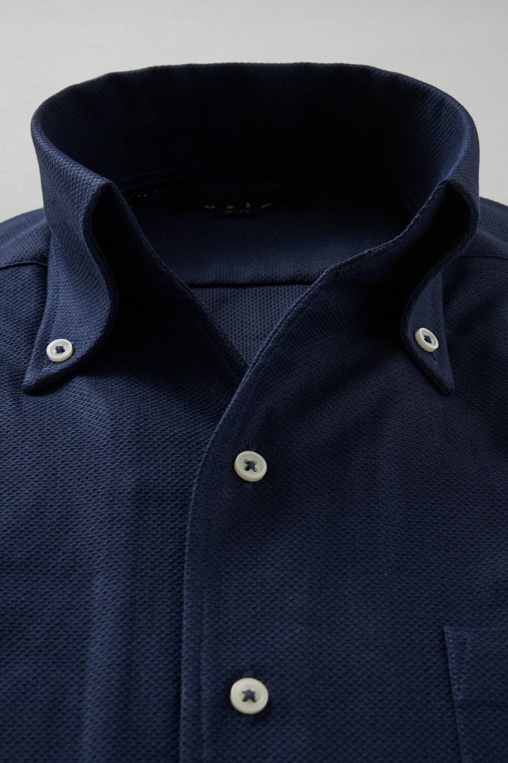 ワイシャツ 8044-R03A-NAVY-衿1