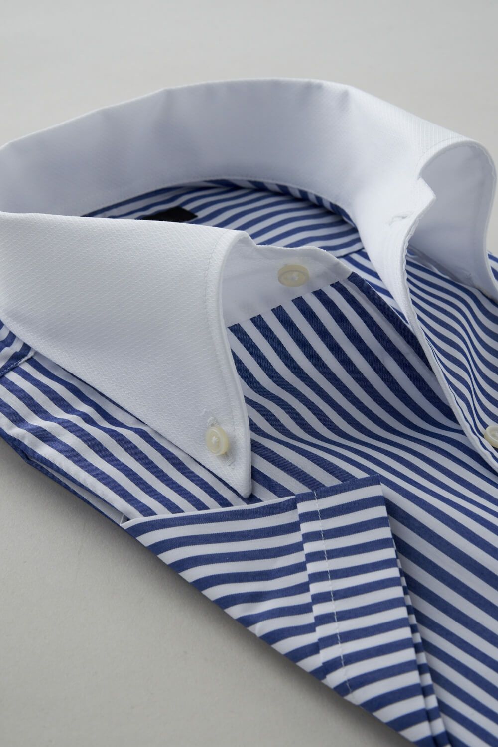 ワイシャツ・カッターシャツ・半袖 8051SSCL-C04A-NVY-衿2