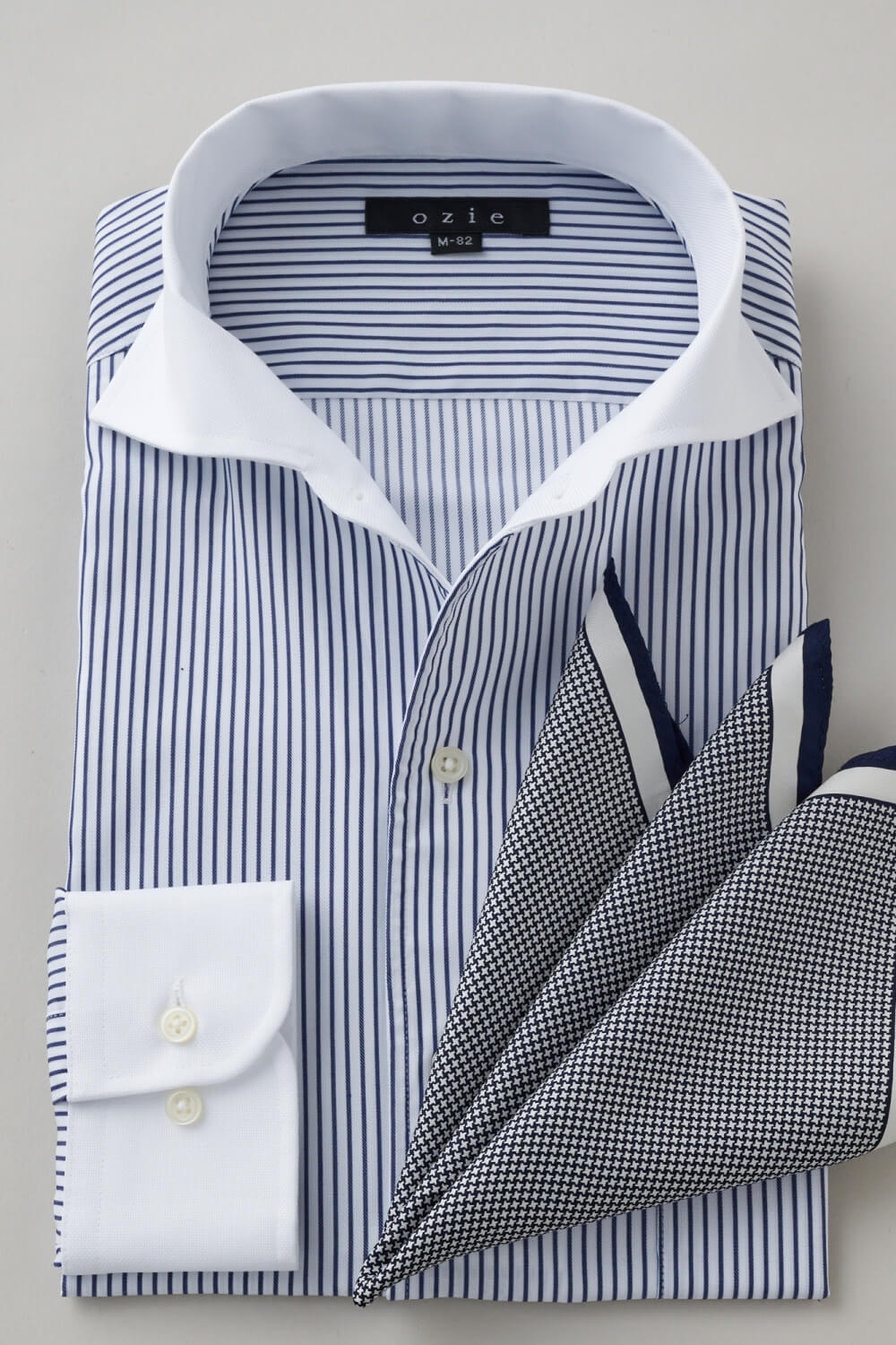 ワイシャツ 8045CL-X02A-NAVY-コーディネートイメージ