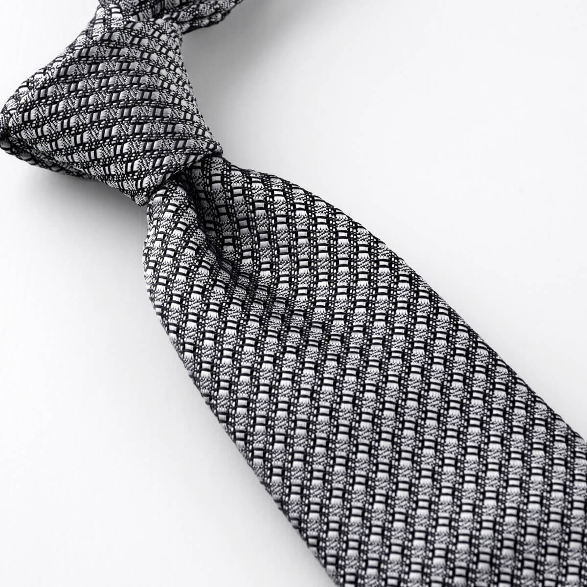 ネクタイ NF-B-004-SILVER-結び