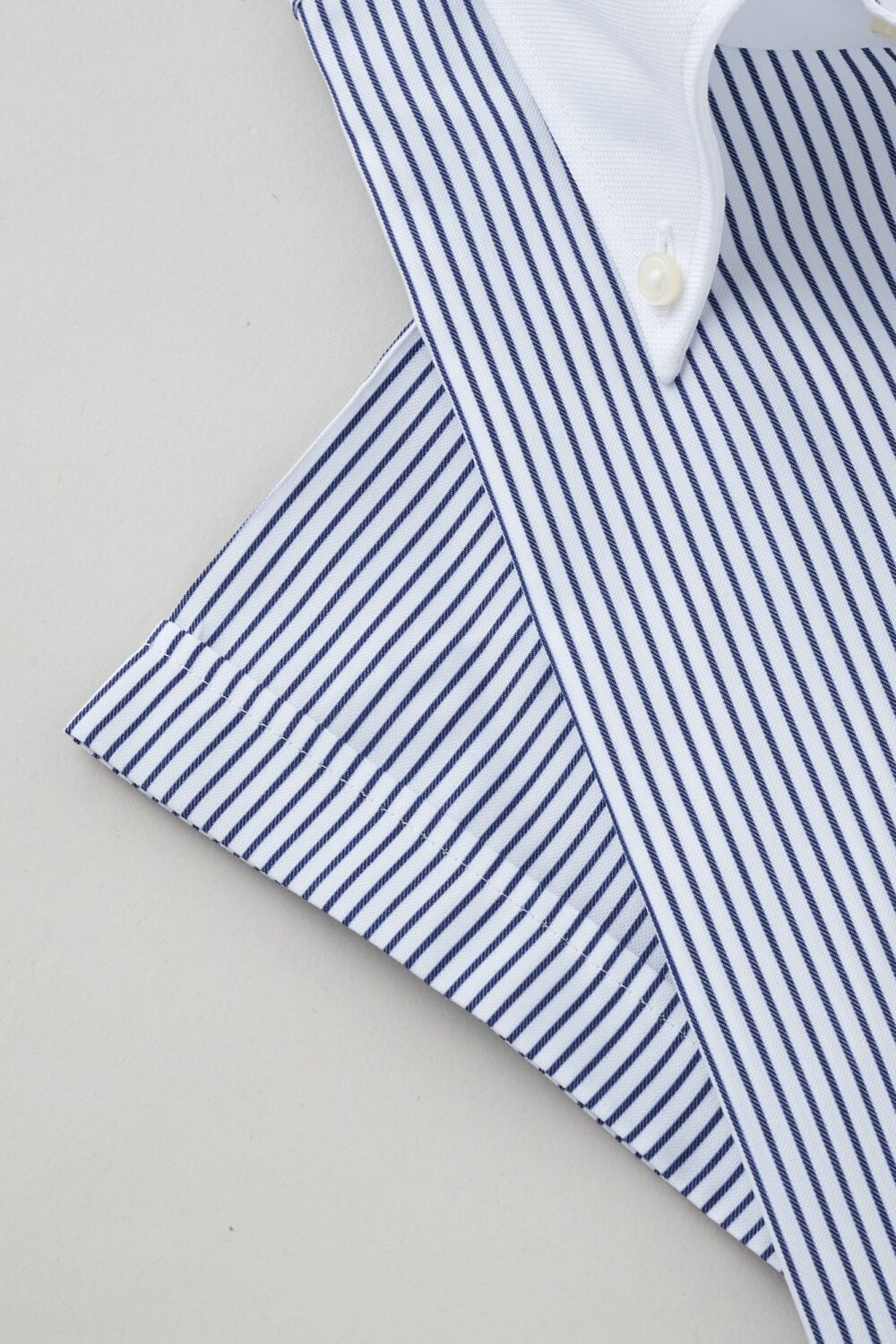 ワイシャツ・カッターシャツ・半袖 8051SSCL-X04A-NVY-カフス